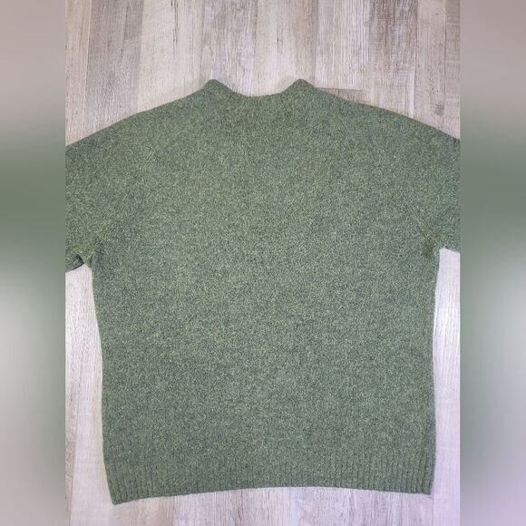 VINTAGE 50% WOOL MEDIUM WEIGHT  penguin green sweater - Picture 7 of 9